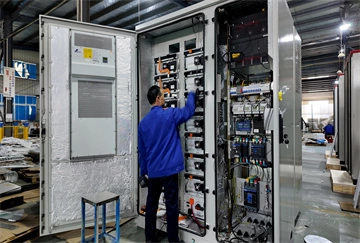 Solución integrada fotovoltaica+almacenamiento en contenedor - ASNEF